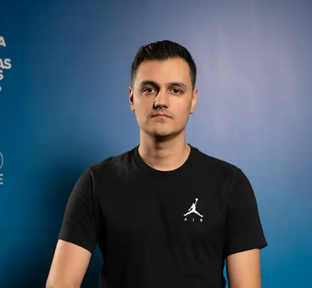 Gustavo Melo