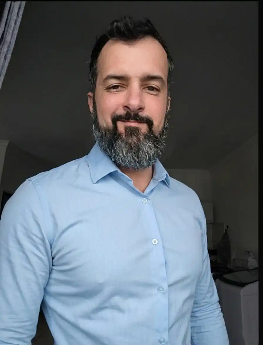 Roberto Yanes