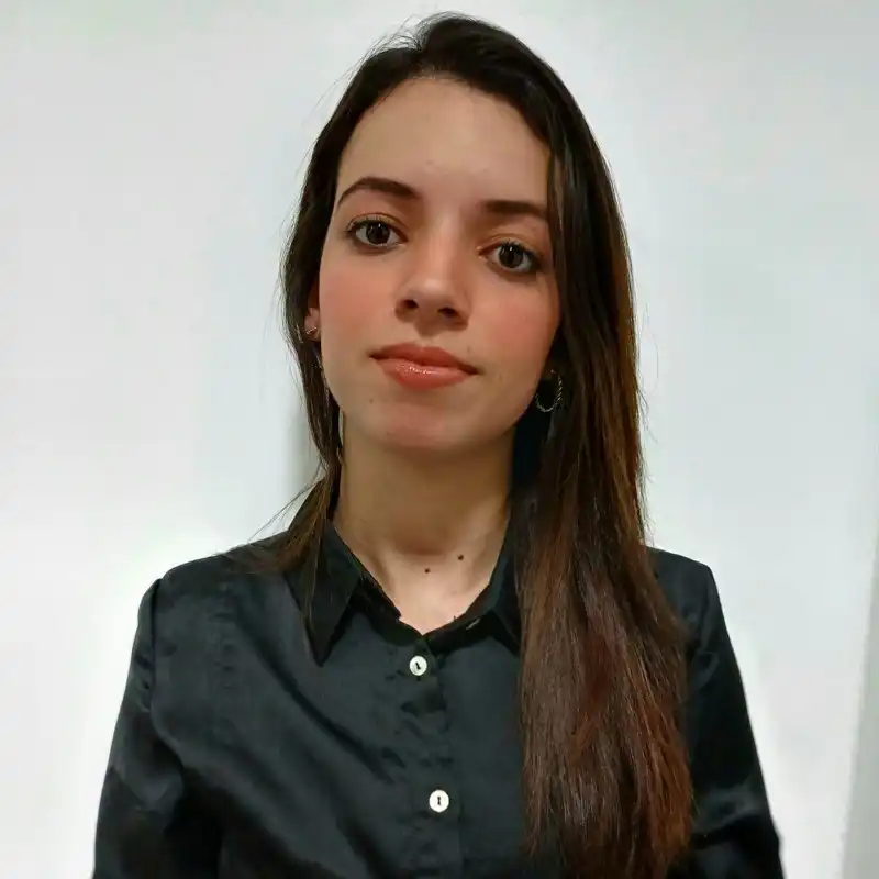 Karine Guimarães