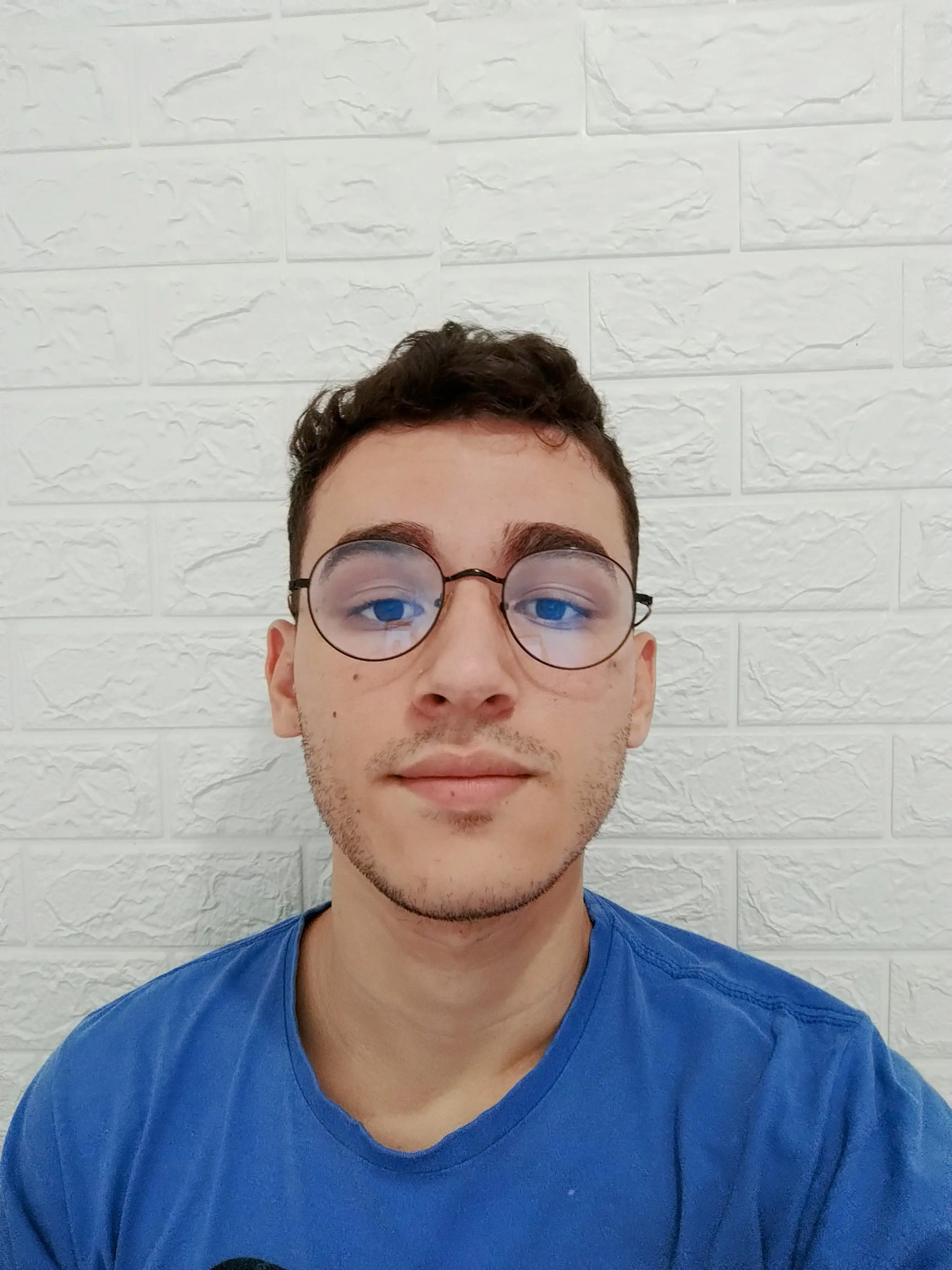 WILLIAN HORA